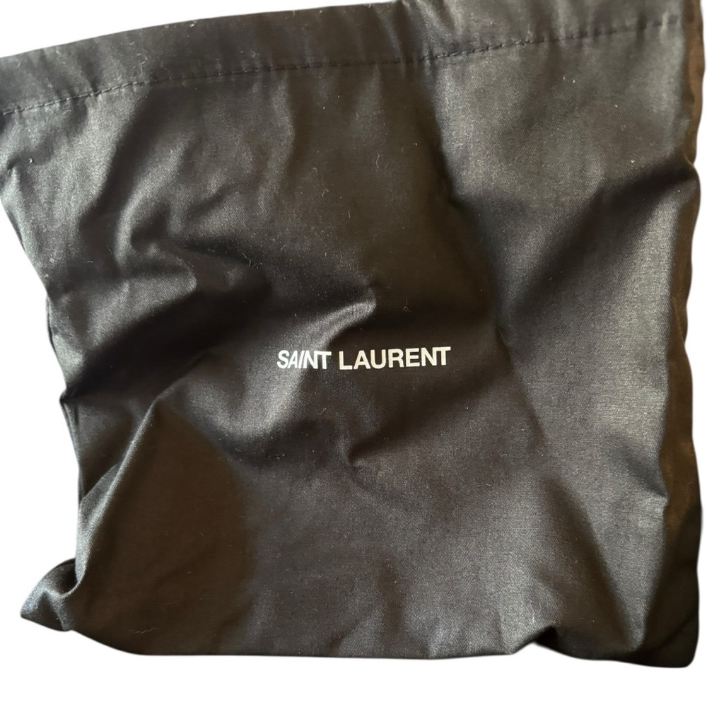 Saint Laurent Lou Belt Bag in Black Quilted Leather - Picture 6 of 8